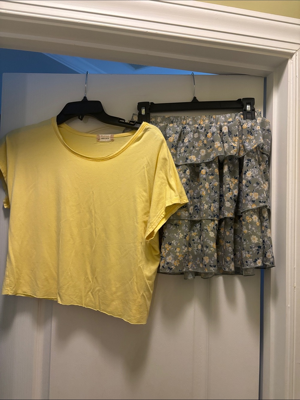 Altar'd State Yellow Short Sleeve Girls' Tee